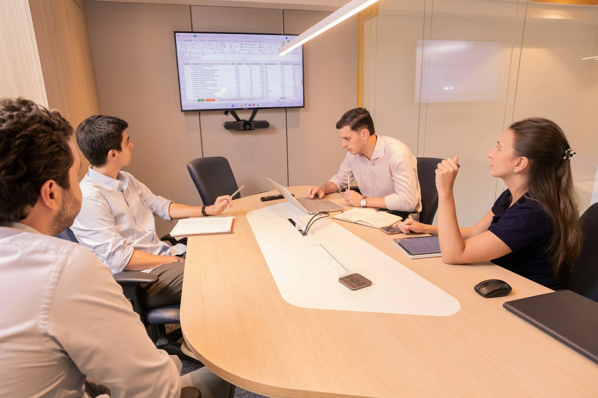 Cross-functional discovery workshop with decision board and sticky notes